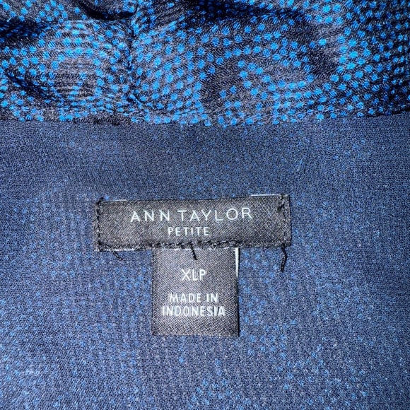 Ann Taylor | Women's Petite Floral Ruffle Collar Tie Bow Blouse | Size XLP - Picture 5 of 9